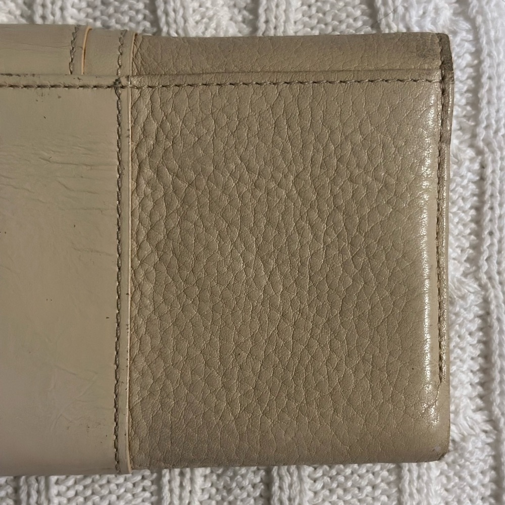 Chloé Beige Leather Long Wallet with Gold C - Picture 7 of 12